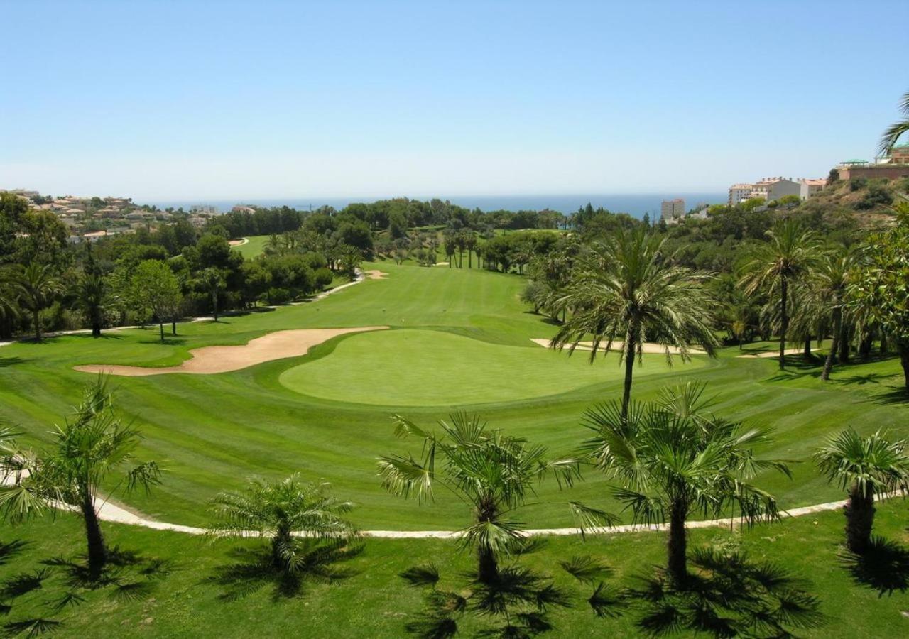 Hercules Paradise 531 Apartamento Con Vistas Al Mar Mediterraneo En Benalmadena A Pasos Del Centro Y Su Vibrante Zona Comercial Disfruta De Una Experiencia Unica En La Costa Del Sol Malaga Andalucia Well-Connected To The Airport ภายนอก รูปภาพ