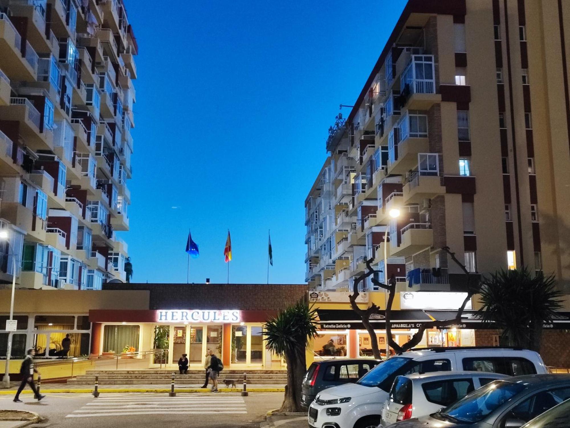 Hercules Paradise 531 Apartamento Con Vistas Al Mar Mediterraneo En Benalmadena A Pasos Del Centro Y Su Vibrante Zona Comercial Disfruta De Una Experiencia Unica En La Costa Del Sol Malaga Andalucia Well-Connected To The Airport ภายนอก รูปภาพ